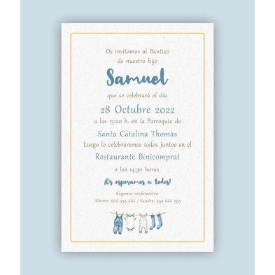 Invitación bautizo ropita azul