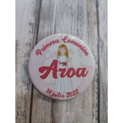Chapa imán abridor de Comunión Niña rosa en la mano