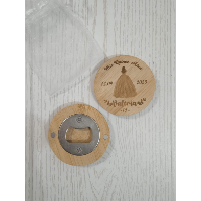 Abridor madera con imán 15 años grabado chica