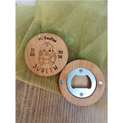Abridor madera con imán bautizo grabado bebé niña