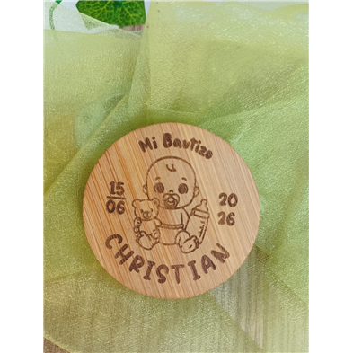 Abridor madera con imán bautizo grabado bebé niño